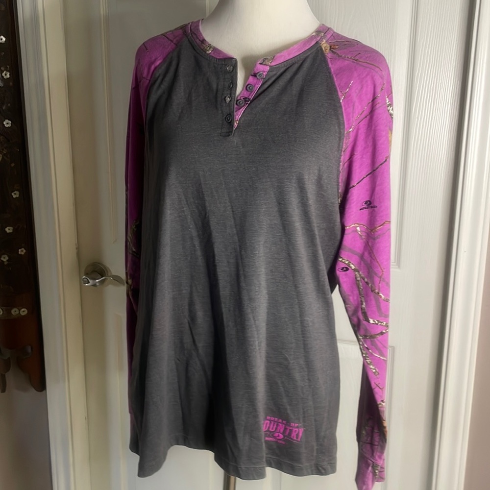 Purple camouflage relaxed shirt runs smalls closer to xl size